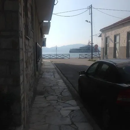 Iraklios Sea-view Country house *